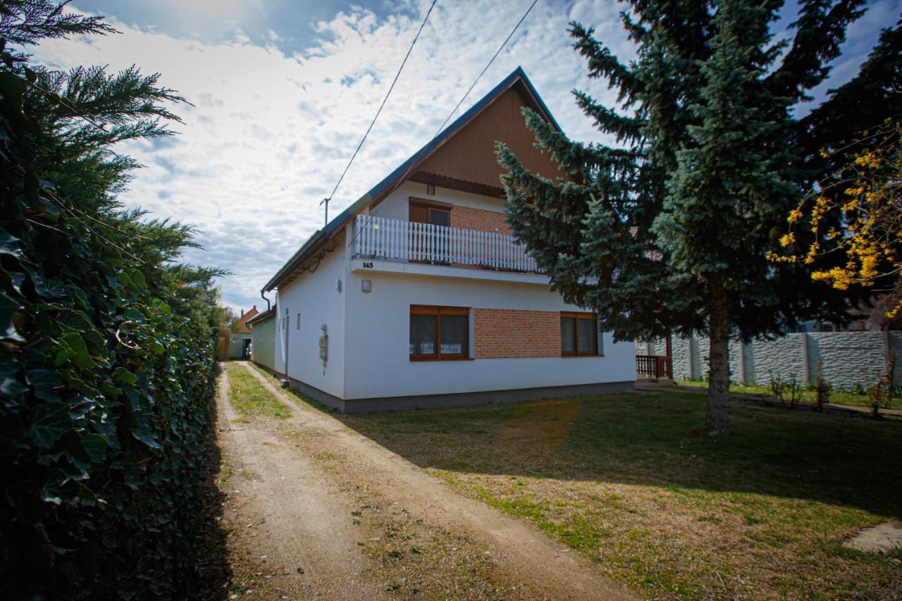 Olivia Apartment House Balatonboglar Exterior photo